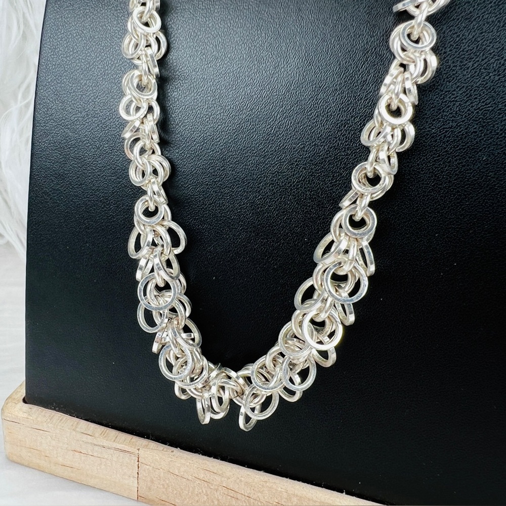Vintage Silvertone Multi Circle Linked Chain Neck… - image 4